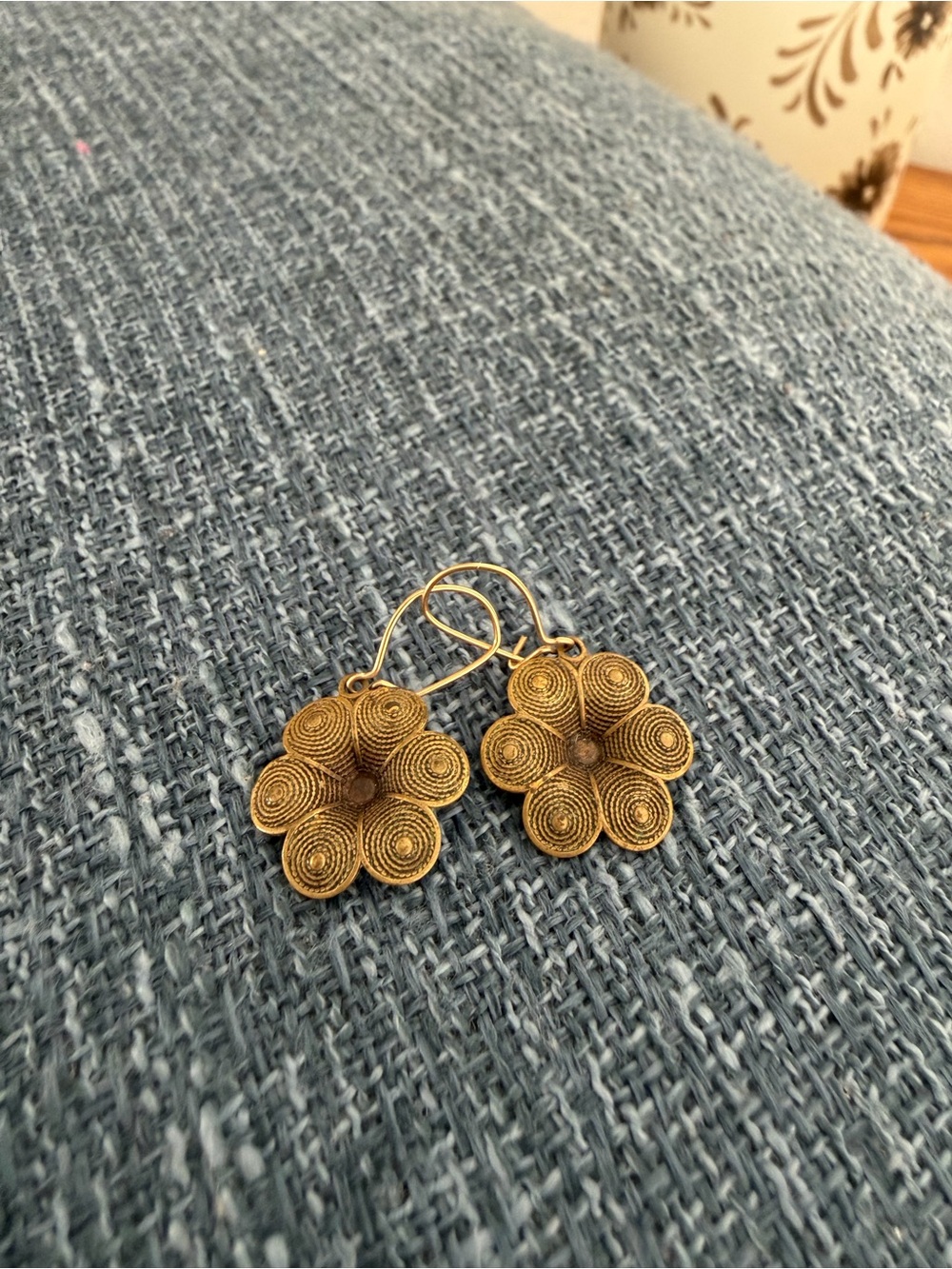Vintage-Gold Floral Filigree Drop Earrings - Women Jewelry